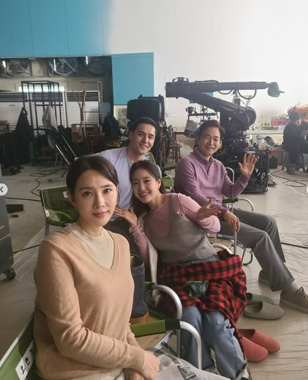 "선생님 조금 아파"..정보석, '지붕킥' 모임 불참 이순재 걱정 "빨리 건강해지시길" | 인스티즈