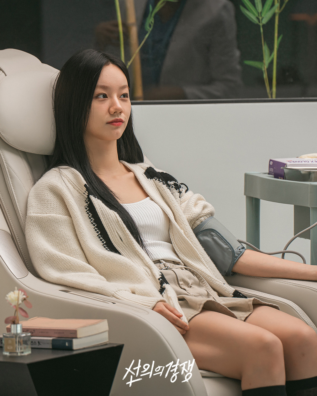선의의 경쟁에서 상위 1% 캐릭터를 연기하기 위해 직접 명품까지 구매한 혜리.jpg | 인스티즈