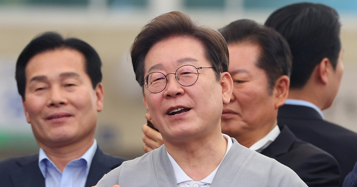 일 진짜 잘하시는 이재명 여성 경호원 | 인스티즈
