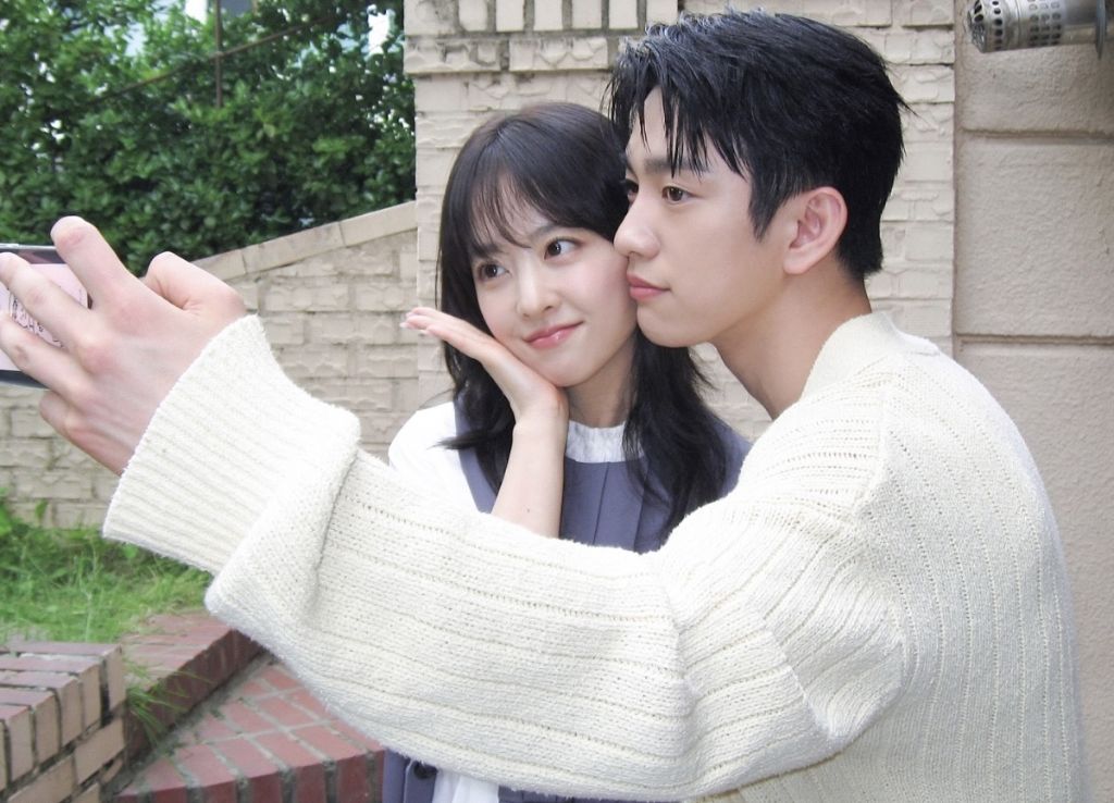  같은 그림체라는 반응 많은 박보영X박진영 투샷 사진들