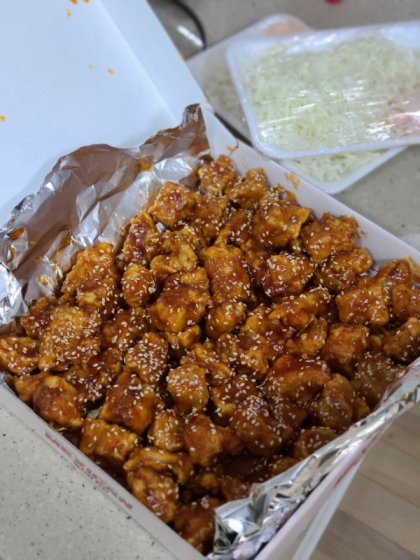 호불호 갈리는 치킨 | 인스티즈