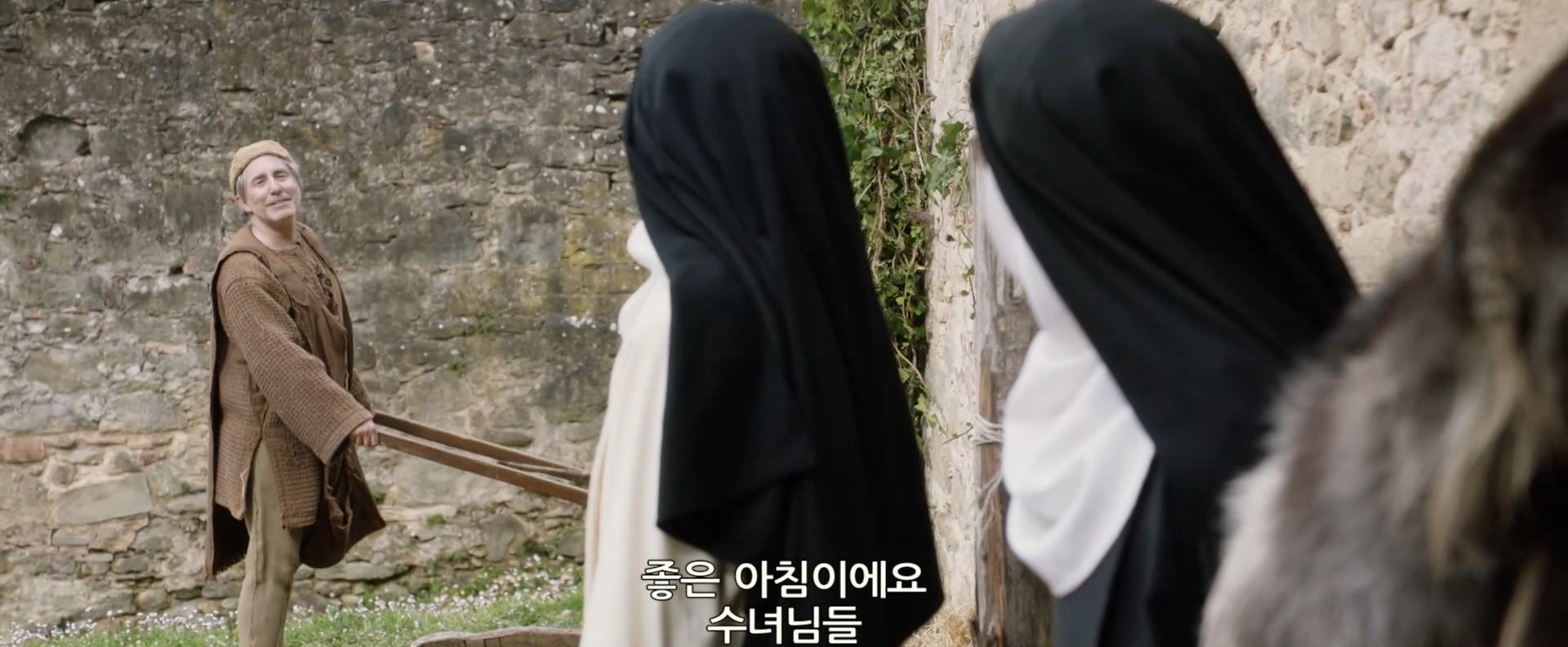 웃었다가 수녀님들한테 처맞고 일을 그만두게 되었습니다.. | 인스티즈