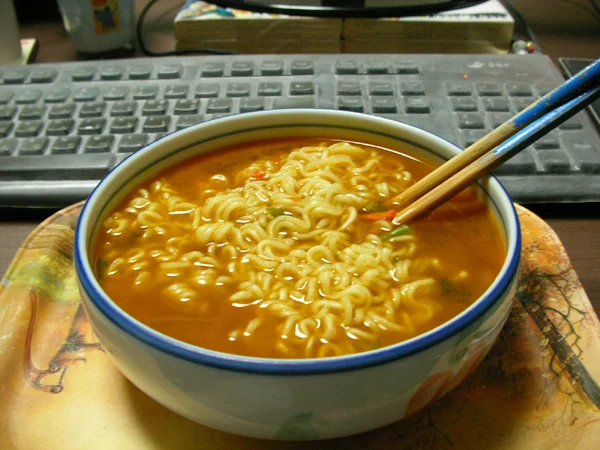 이름을 잘못지어서 저평가 받는 듯한 라면.jpg | 인스티즈