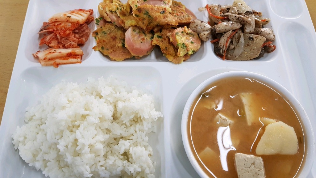 호불호 갈리는 회사밥 | 인스티즈