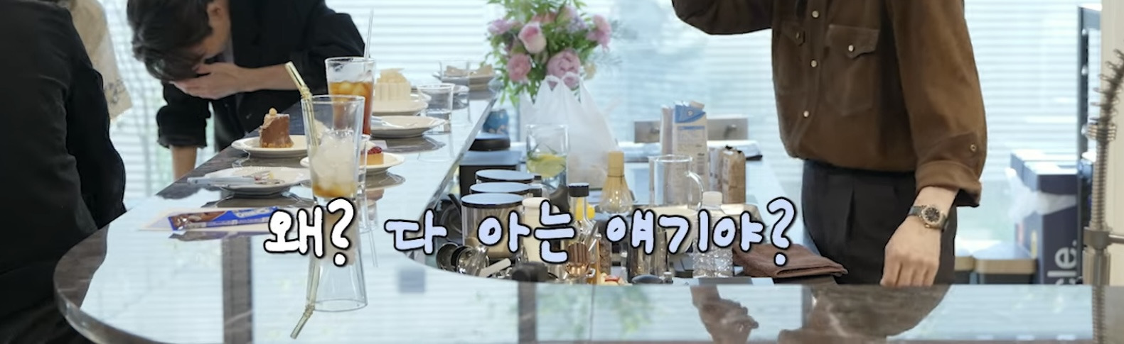 비싼코트 고민하다가 사게된 썰 푸는 연예인 | 인스티즈