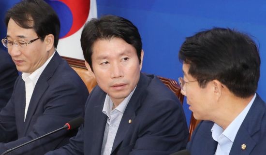 김문수, 문 대통령에 "정신이상자” 막말 논란 | 인스티즈