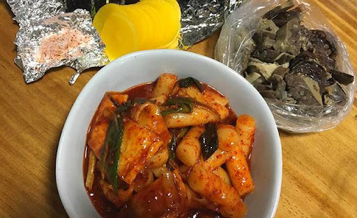  제주도 서귀포시 출신이면 고등학교 야자시간에 몰래 시켜먹었다는 분식집