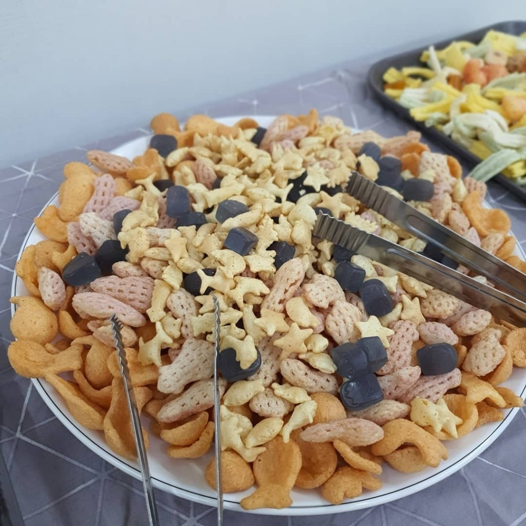 유치원에서 핫하다는 과자뷔페.......jpg | 인스티즈