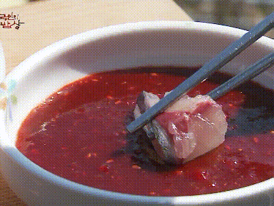  한국인의 밥상 레전드들.gif