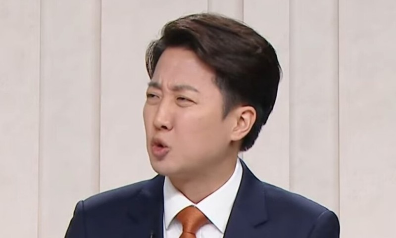 성폭력 표현 인용한 이준석, 출처 불분명 논란.. "인터넷에 있어" | 인스티즈