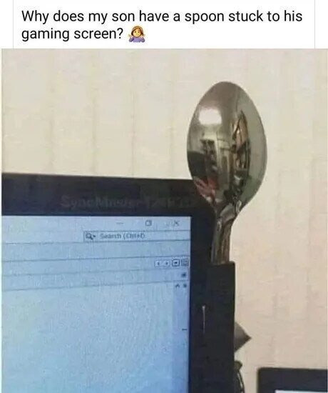  우리 아들이 왜 모니터에 스푼을 달아 놨죠??7
