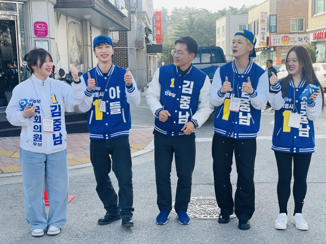 역대 가장크게 정치색 티냈던 남자 아이돌 | 인스티즈