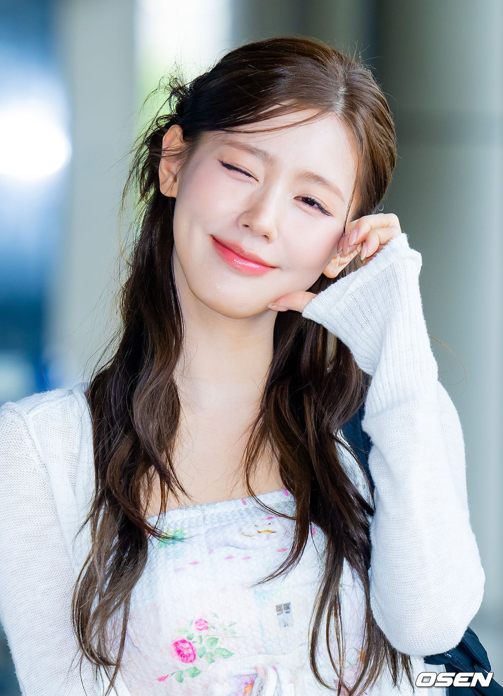 ASEA 2025 참석 차 출국하는 아이들 기사사진.jpg | 인스티즈