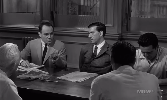 영화 역사상 올타임 레전드 불후의 명작, 12명의 성난 사람들(1957) 재투표 장면 .gif | 인스티즈