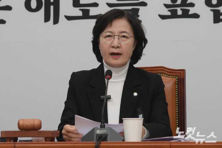 국정원에서 만든 사이버 정찰 TF 가 인터넷 상에서 여론을 만들고 유명 SNS계정을 탈취해서 여론조작한대 | 인스티즈
