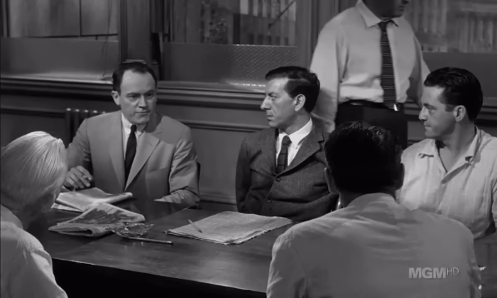 영화 역사상 올타임 레전드 불후의 명작, 12명의 성난 사람들(1957) 재투표 장면 .gif | 인스티즈