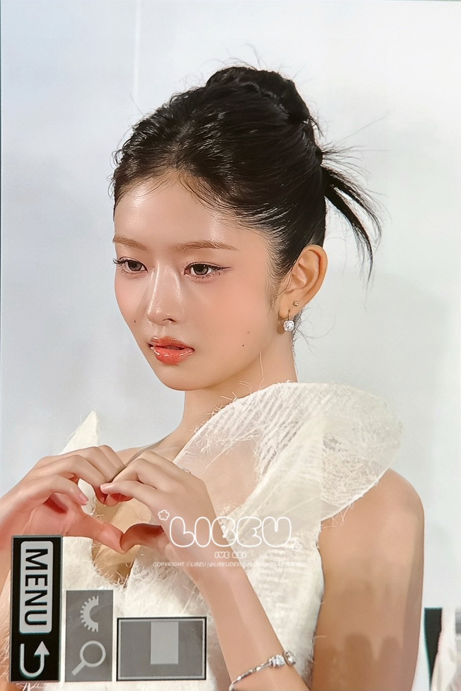 앞머리 까고 분위기 확 달라진 아이브 레이 | 인스티즈