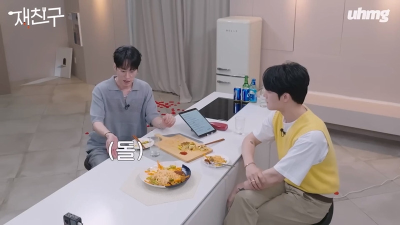 타블로: 요즘 케이팝 앨범이 버전별로 너무 많이 나와서 학부모 입장에서 미쳐버리겠다 | 인스티즈