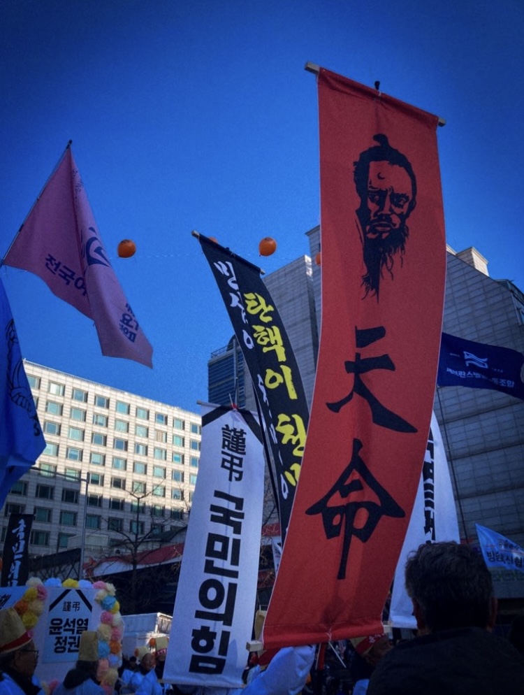 이 와중에 개고생했다고 토닥토닥 받아야 되는 사람들 | 인스티즈