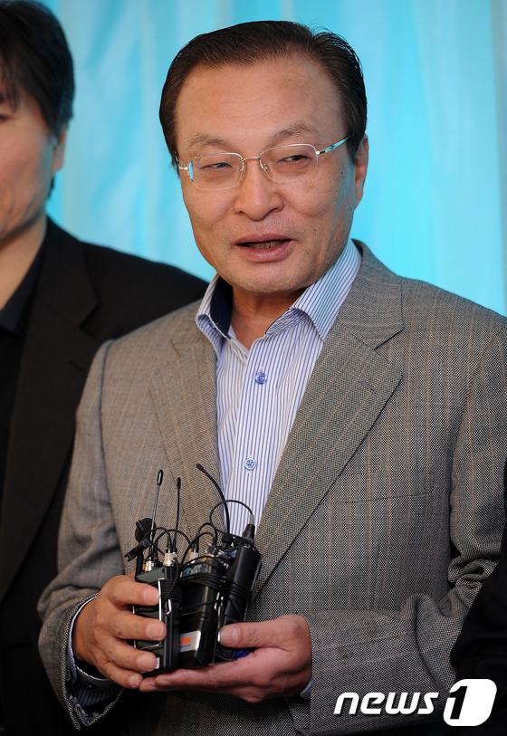  어딘가..한나라당같이 생겼는데 아닌 사람들.jpg (부제:억울한 사람들) | 인스티즈