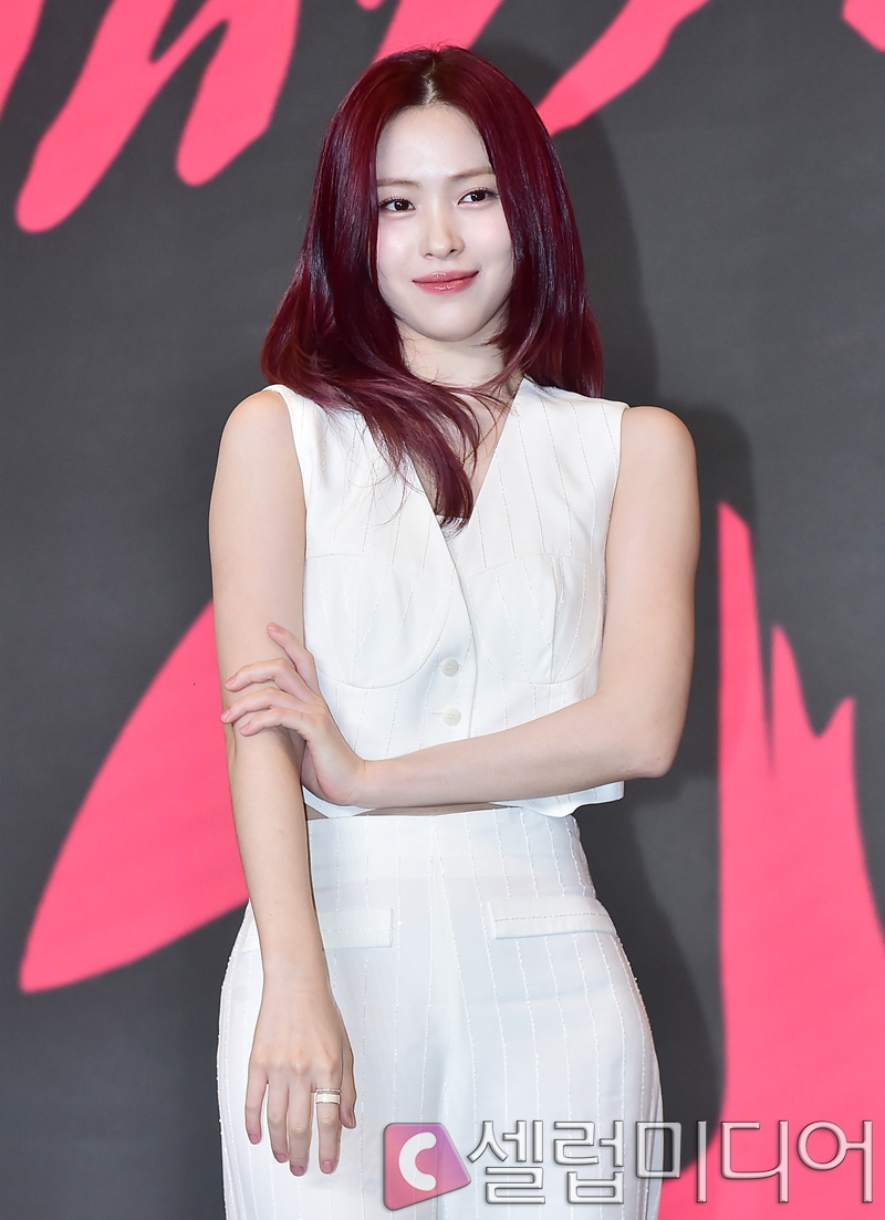 오늘 컴백하는 itzy 기자 간담회 기사사진 | 인스티즈