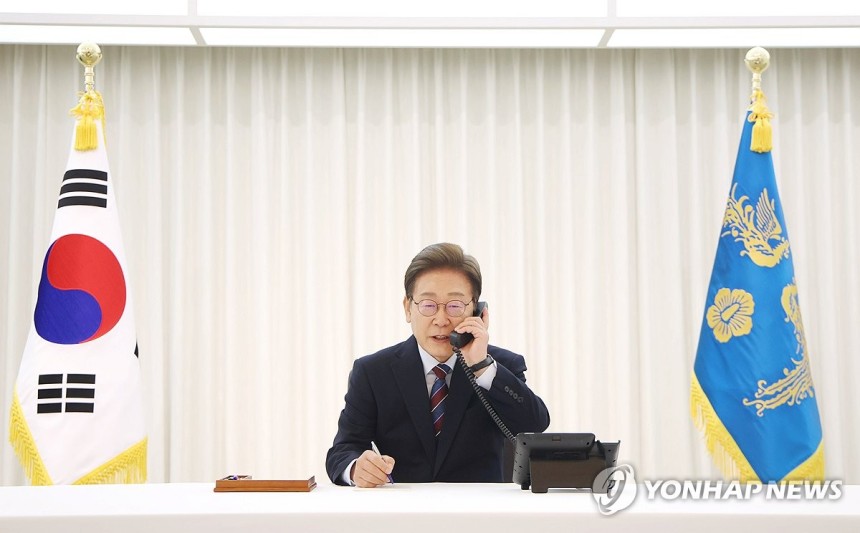 헐 이재명 컴퓨터 생겼다