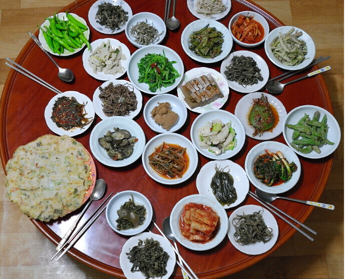 초딩입맛이 기겁할 밥상