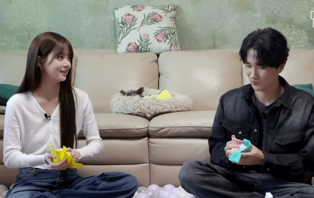  외향인들은 절대 예상 못 하는 답변.gif2