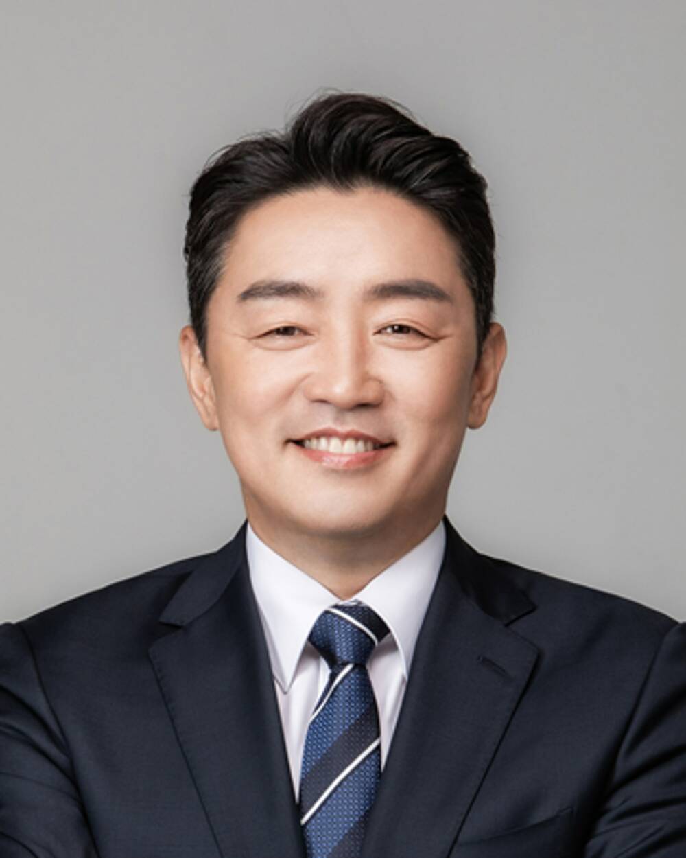 얼굴이 녹고 있는 대통령 비서실장 | 인스티즈