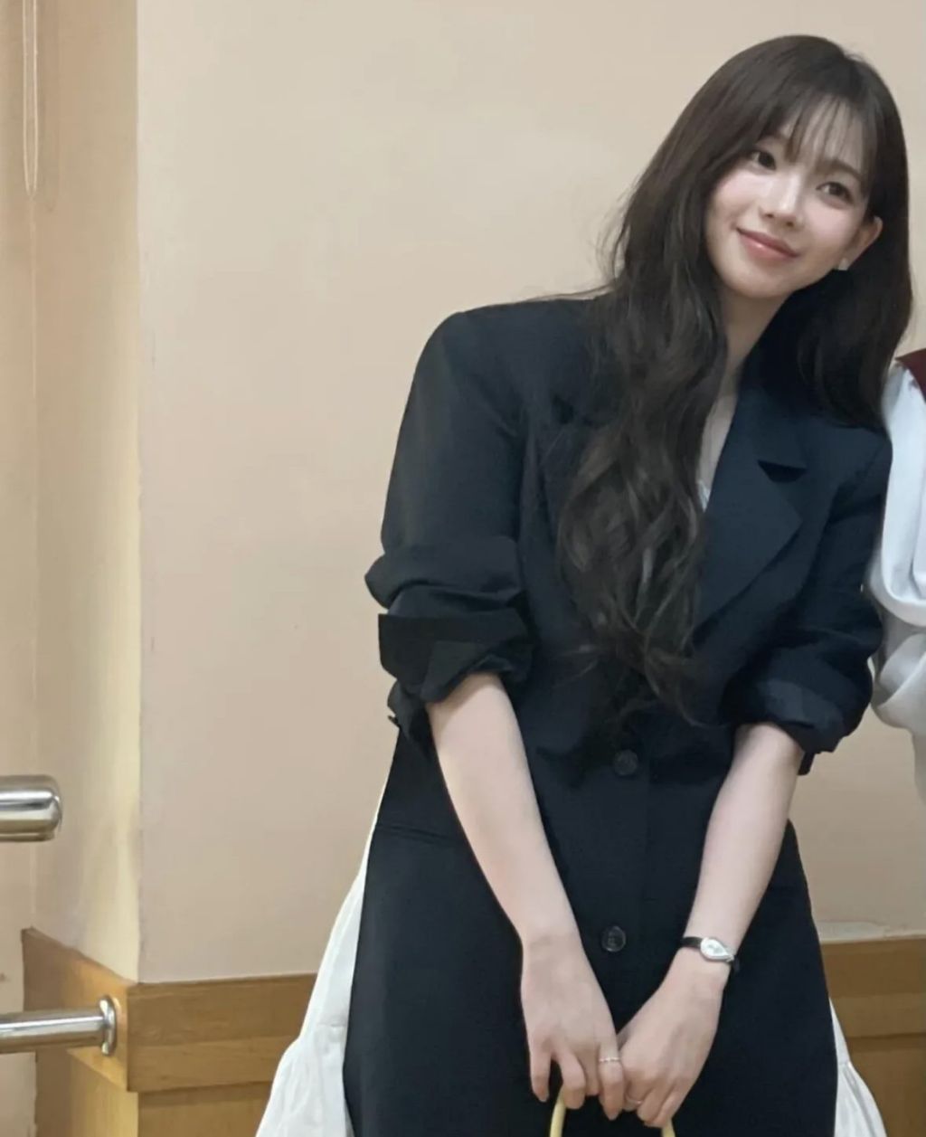 오늘자 친언니 결혼식에 간 카리나 실물 | 인스티즈