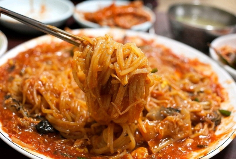 주로 부산에서만 먹는다는 감자사리 | 인스티즈