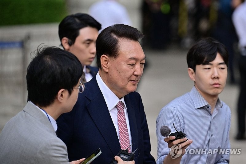 윤석열, 3차 출석 요구도 불응…체포영장 조건 갖춰졌다 | 인스티즈