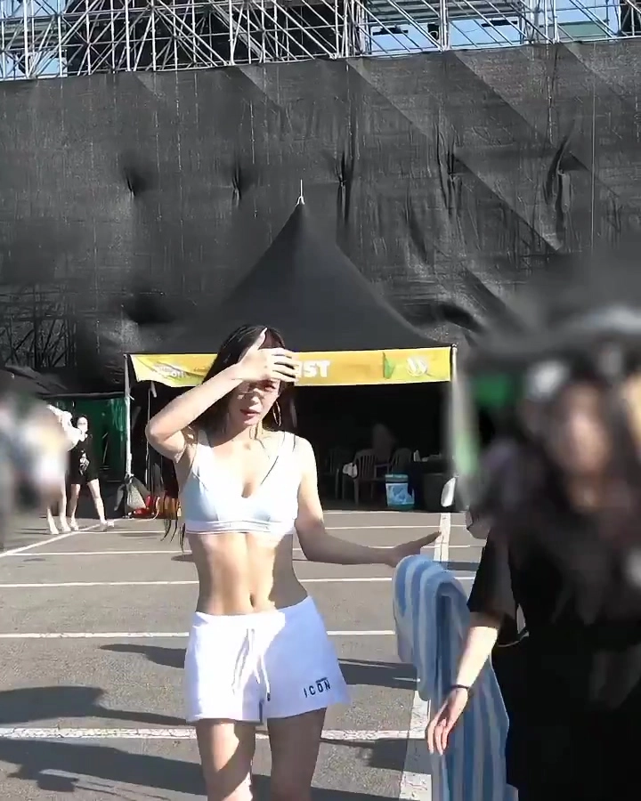 은근 섹시 하다는 후로미스나인 이채영 몸매.jpgif | 인스티즈