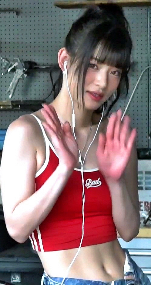 은근 섹시 하다는 후로미스나인 이채영 몸매.jpgif | 인스티즈