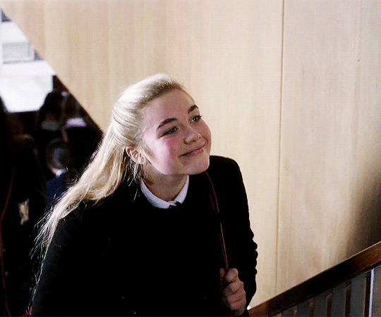 블랙위도우 플로렌스 퓨 어린시절.jpg | 인스티즈