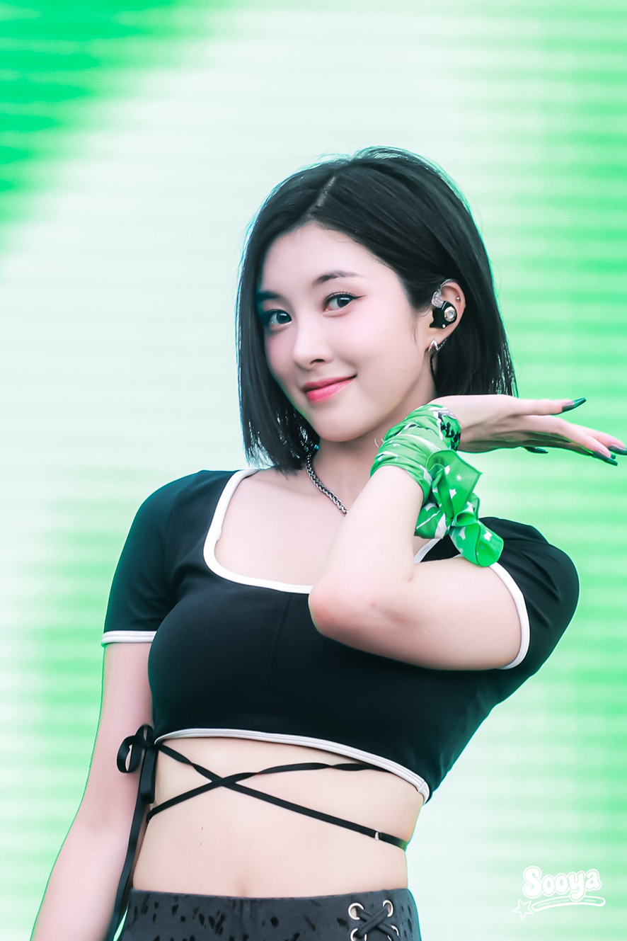 워터밤에서 단발머리 첫공개로 반응 오는 중인 여돌 - 인스티즈(instiz) 이슈 카테고리