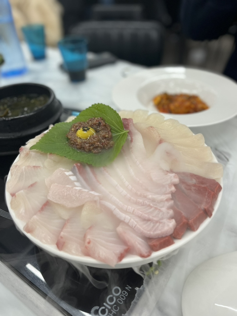 1월1일부터 낮술 땡기는 알콜처돌이의 침샘어택 | 인스티즈