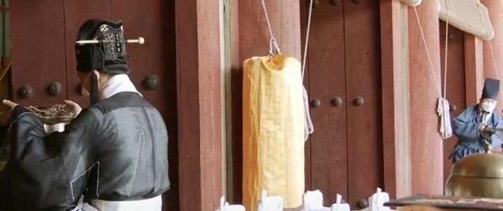 현실판 사관이 있다면 이런 느낌일까 싶은 종묘 카메라맨들.jpg | 인스티즈
