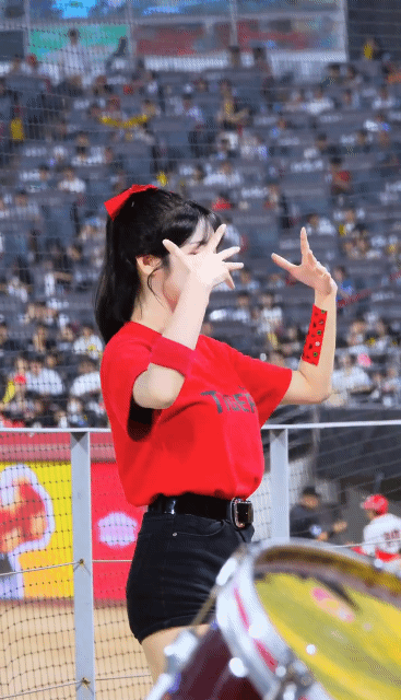 은근히 이쁜 고가빈 치어리다 | 인스티즈