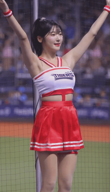 은근히 이쁜 고가빈 치어리다 | 인스티즈