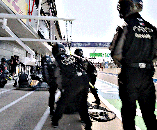 개봉 한달차인데 신작들 특별관 다 빼앗아 오는 영화.gif | 인스티즈