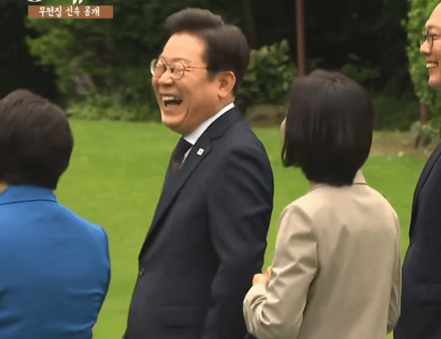 이재명 본인이 무의식적으로 하는 습관 두가지 | 인스티즈