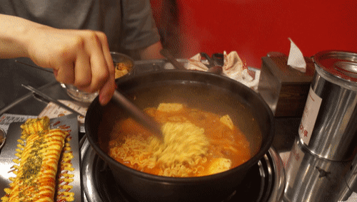 짱맛 김치찌개+라면사리 조합.gif | 인스티즈