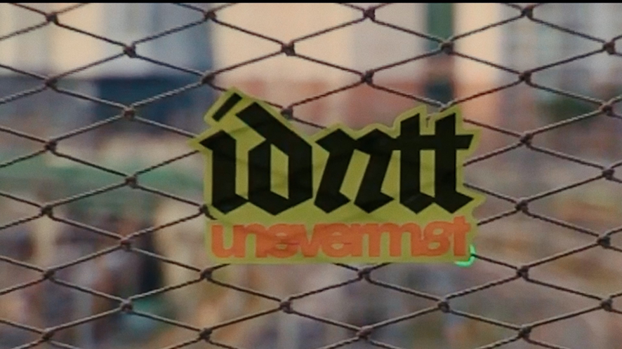 신기할 정도로 데뷔 시기부터 뮤비까지 비슷하다는 두 그룹 | 인스티즈