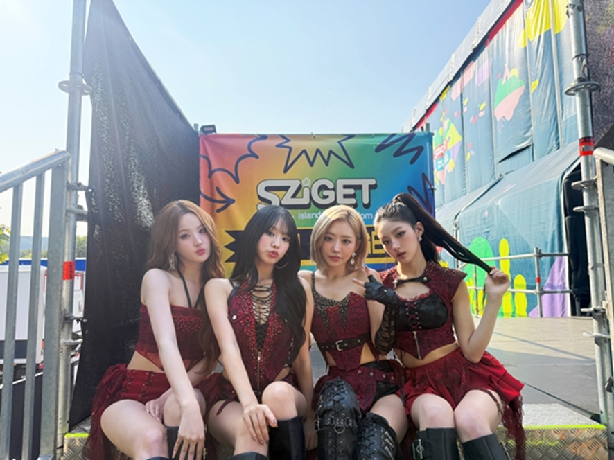 케이팝 아이돌 최초로 관객 50만명 모이는 페스티벌에 초대된 여돌 | 인스티즈