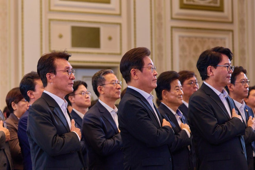 "내년 지방선거때 '대통령 4년 연임' 1차 개헌” | 인스티즈