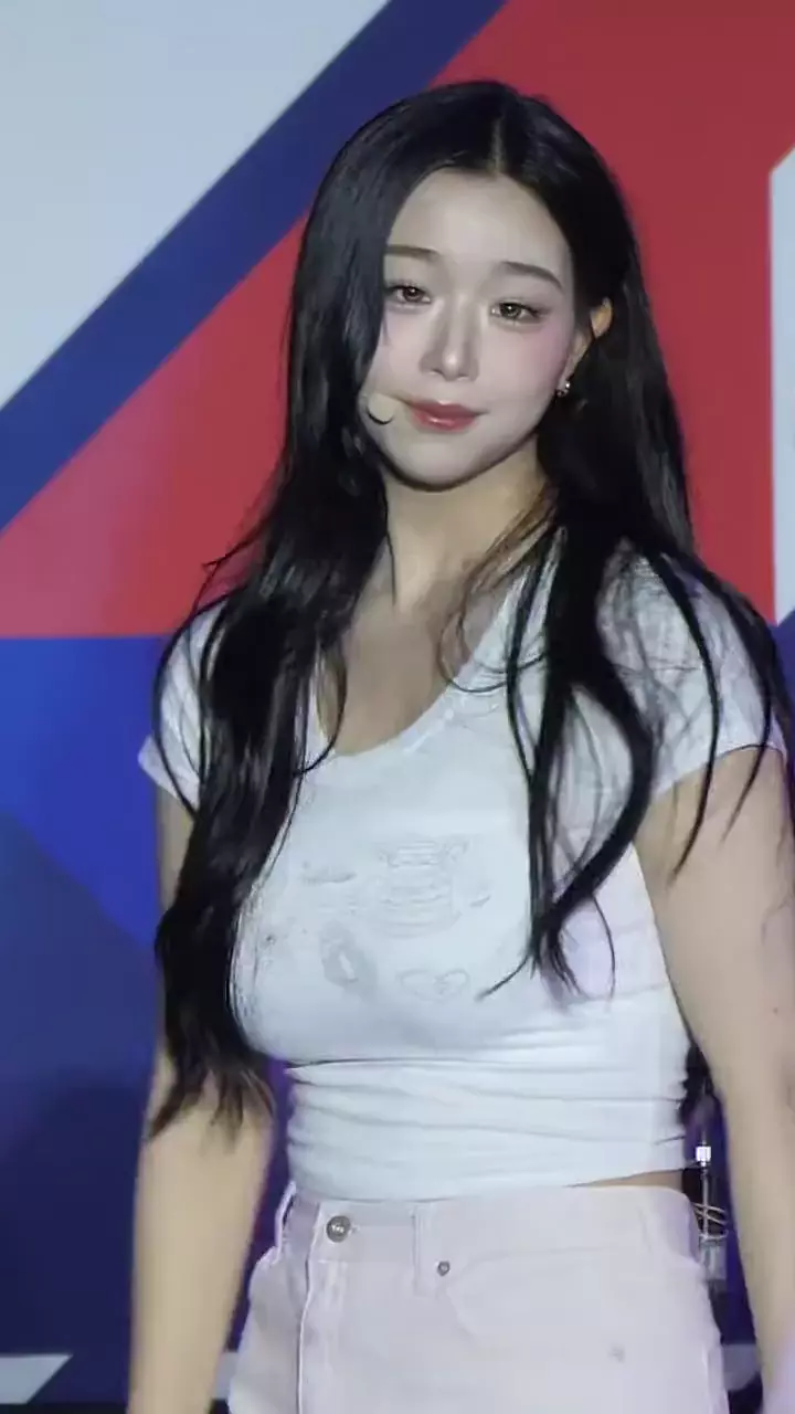 트리플에스 김채연.WebP | 인스티즈