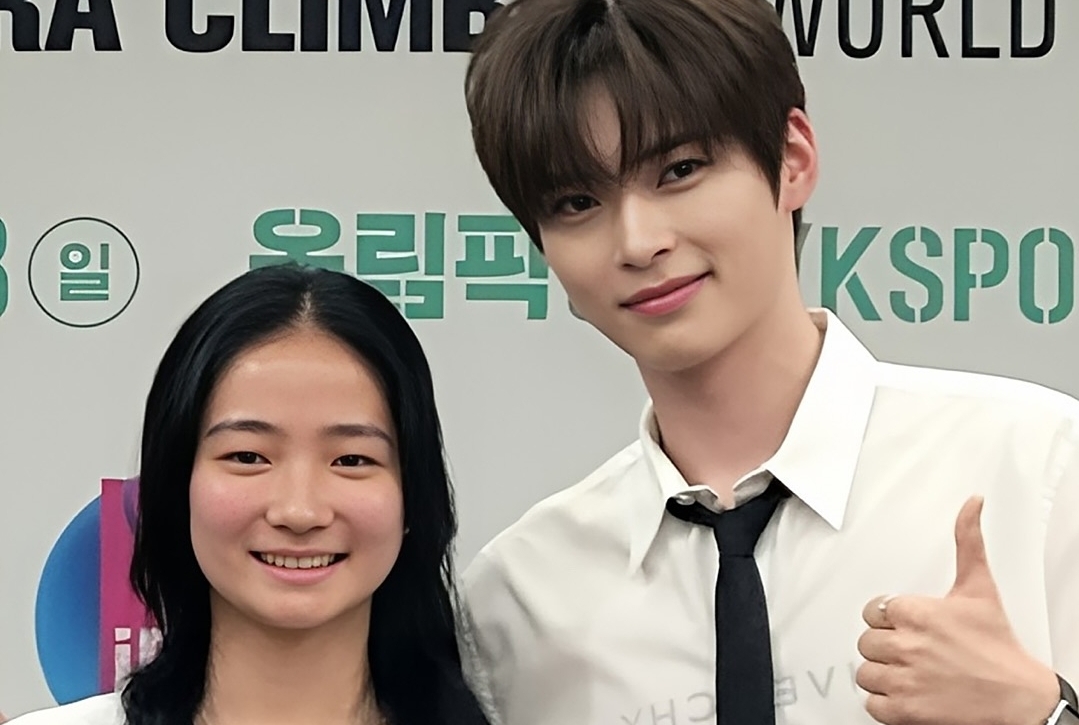 각각 엄마 아빠 도플갱어인 성한빈 남매 | 인스티즈