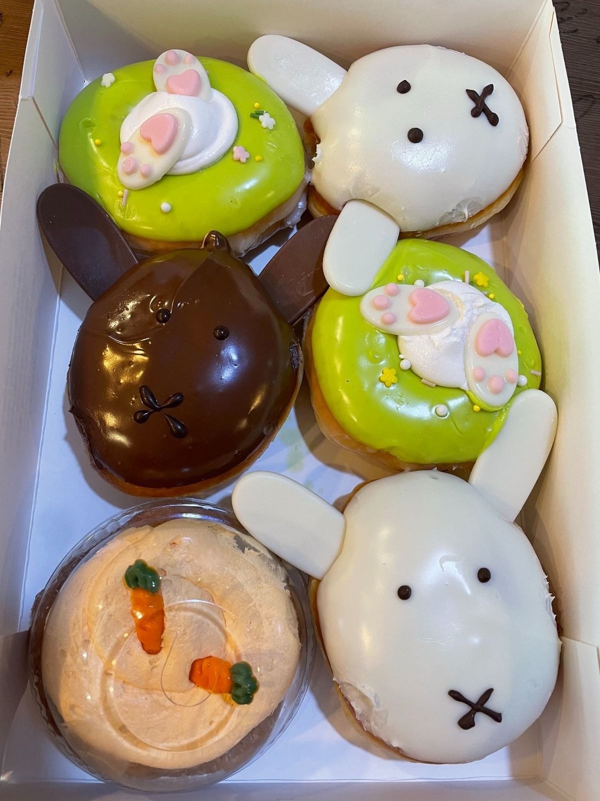 크리스피 도넛 미피 콜라보 반전 실물.jpg | 인스티즈