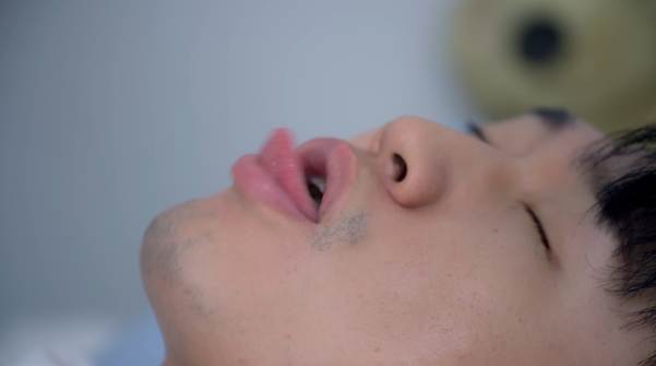 대왕 베이글녀에게 들이대는 한국남자 현실.jpg | 인스티즈